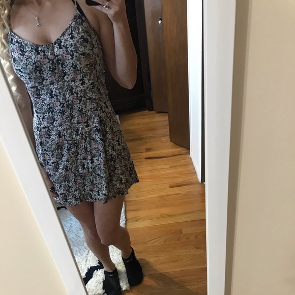 Floral Short Dress - Picture 1 of 4